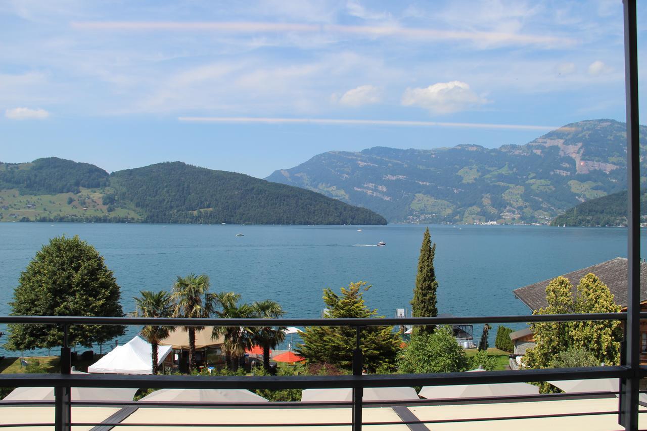 Camera Familiare Deluxe con Vista Lago